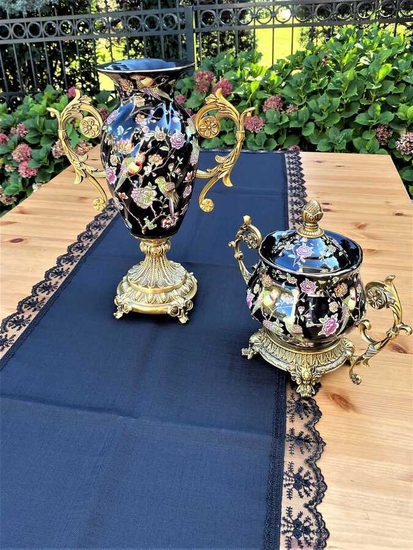 EZEM - Bronz Ayaklı Siyah Çiçekli Porselen Aksesuar UJ 067